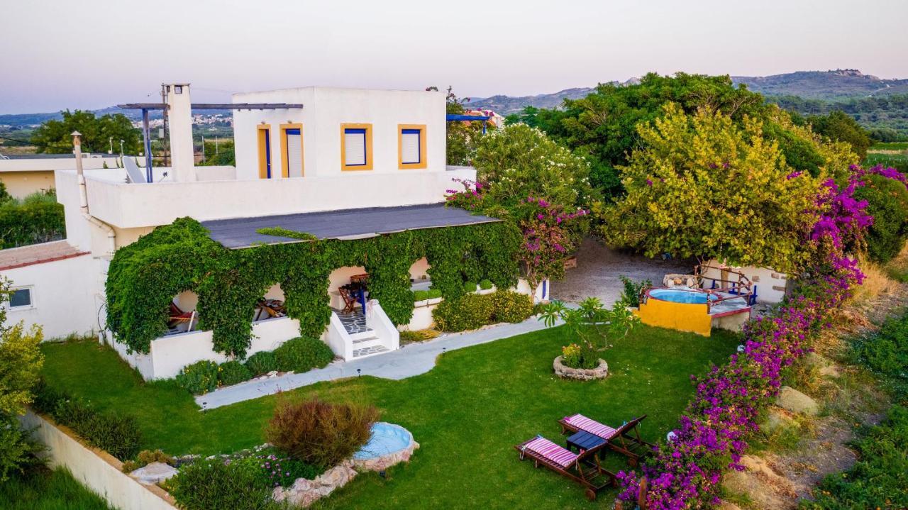 Villa Marqua Kalavarda Экстерьер фото