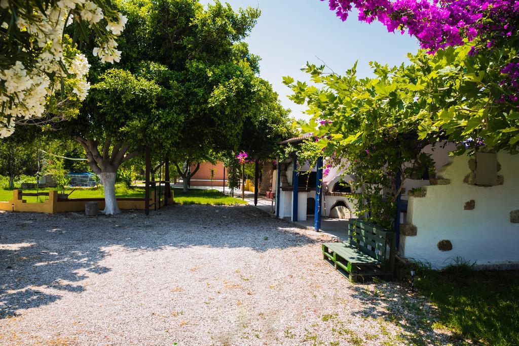 Villa Marqua Kalavarda Экстерьер фото