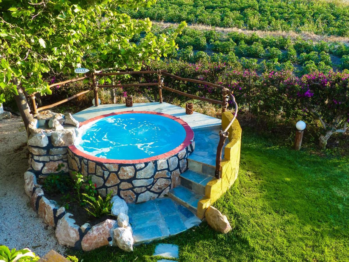 Villa Marqua Kalavarda Экстерьер фото